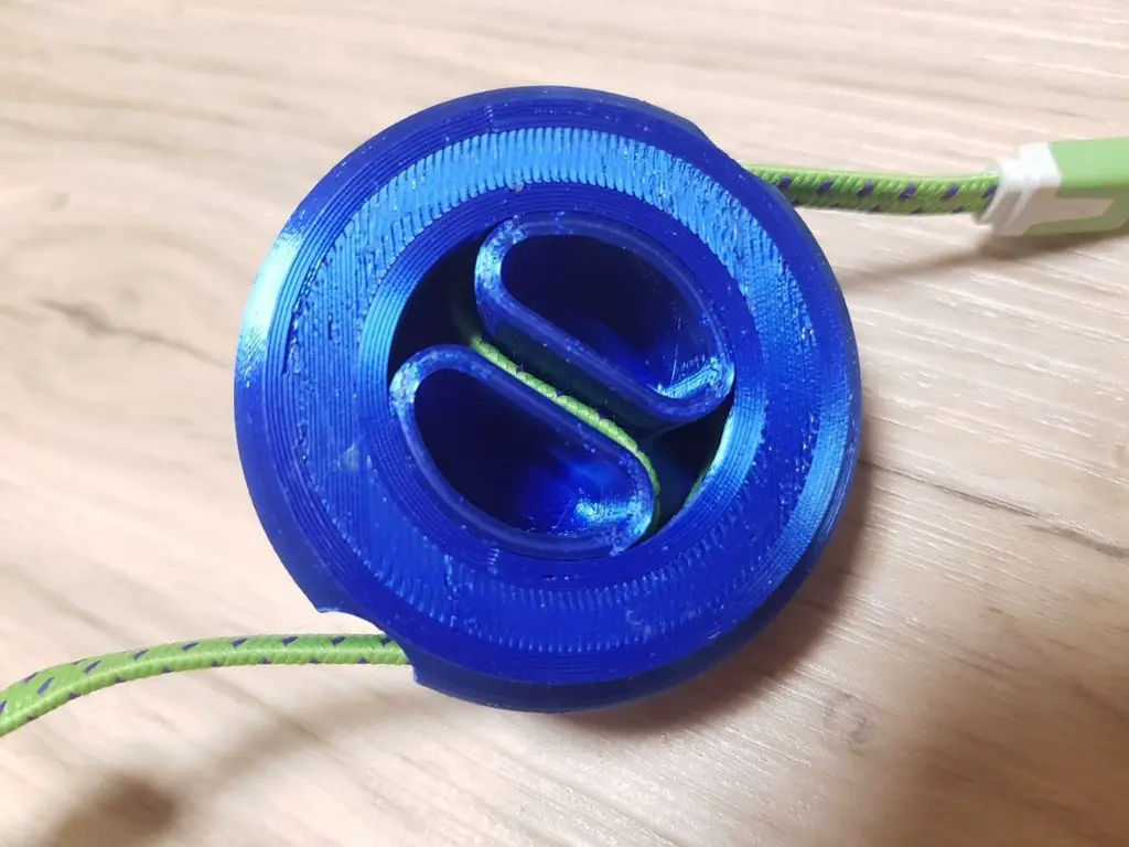 Kabelrolle Handy Ladekabel / Kabeltrommel