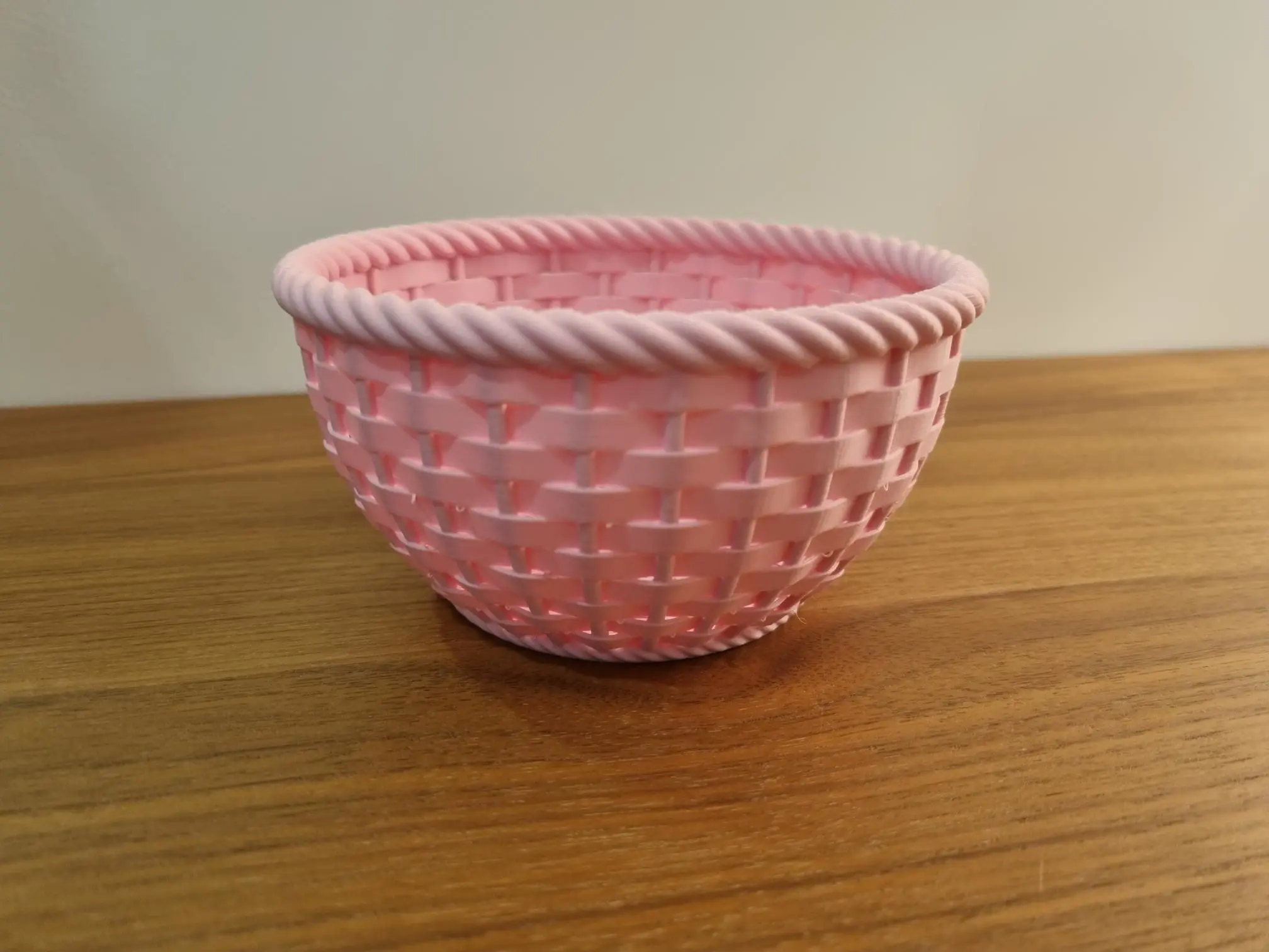 Woven spring Basket