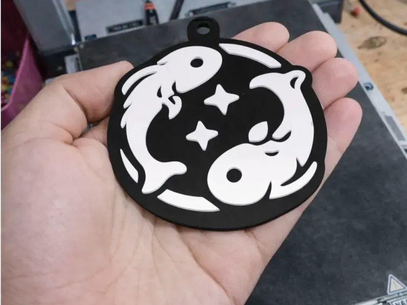 keychain the zodiac  piscis