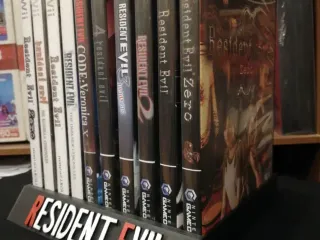 Resident Evil - 3DSMK - Game & DVD Holder