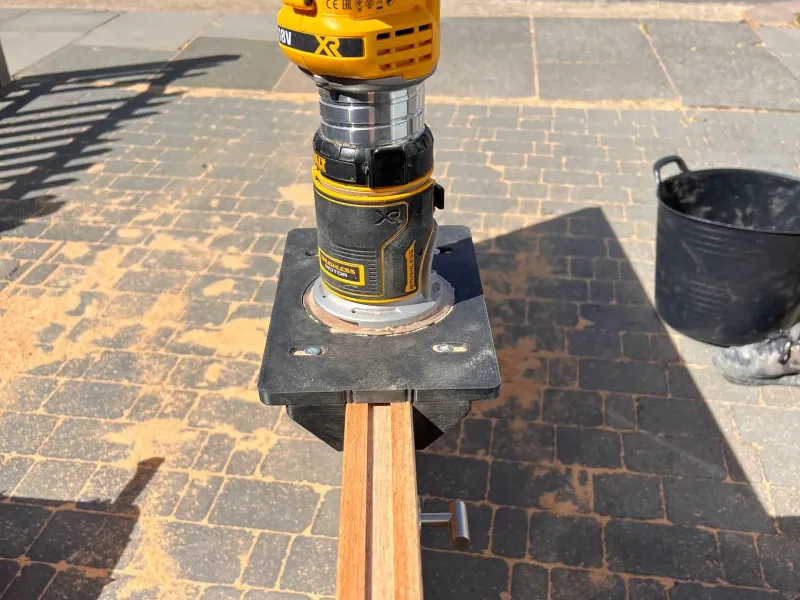 Dewalt 18v router intumescent strip jig