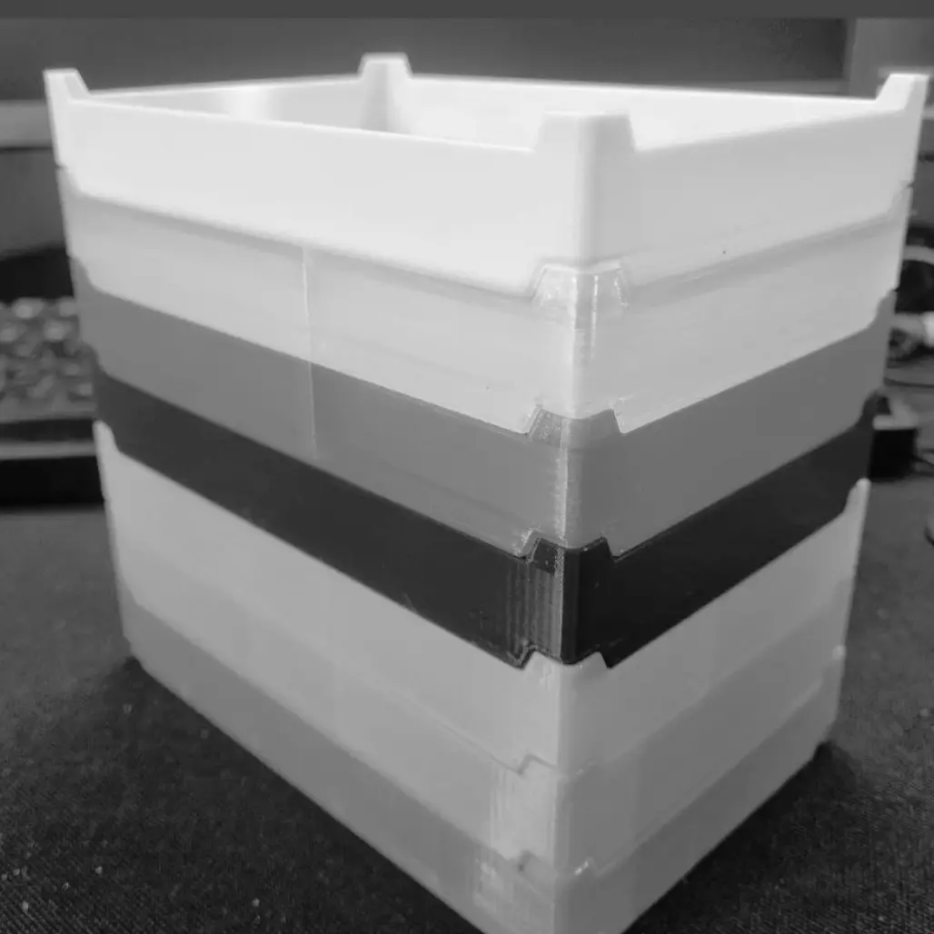 stackable container 