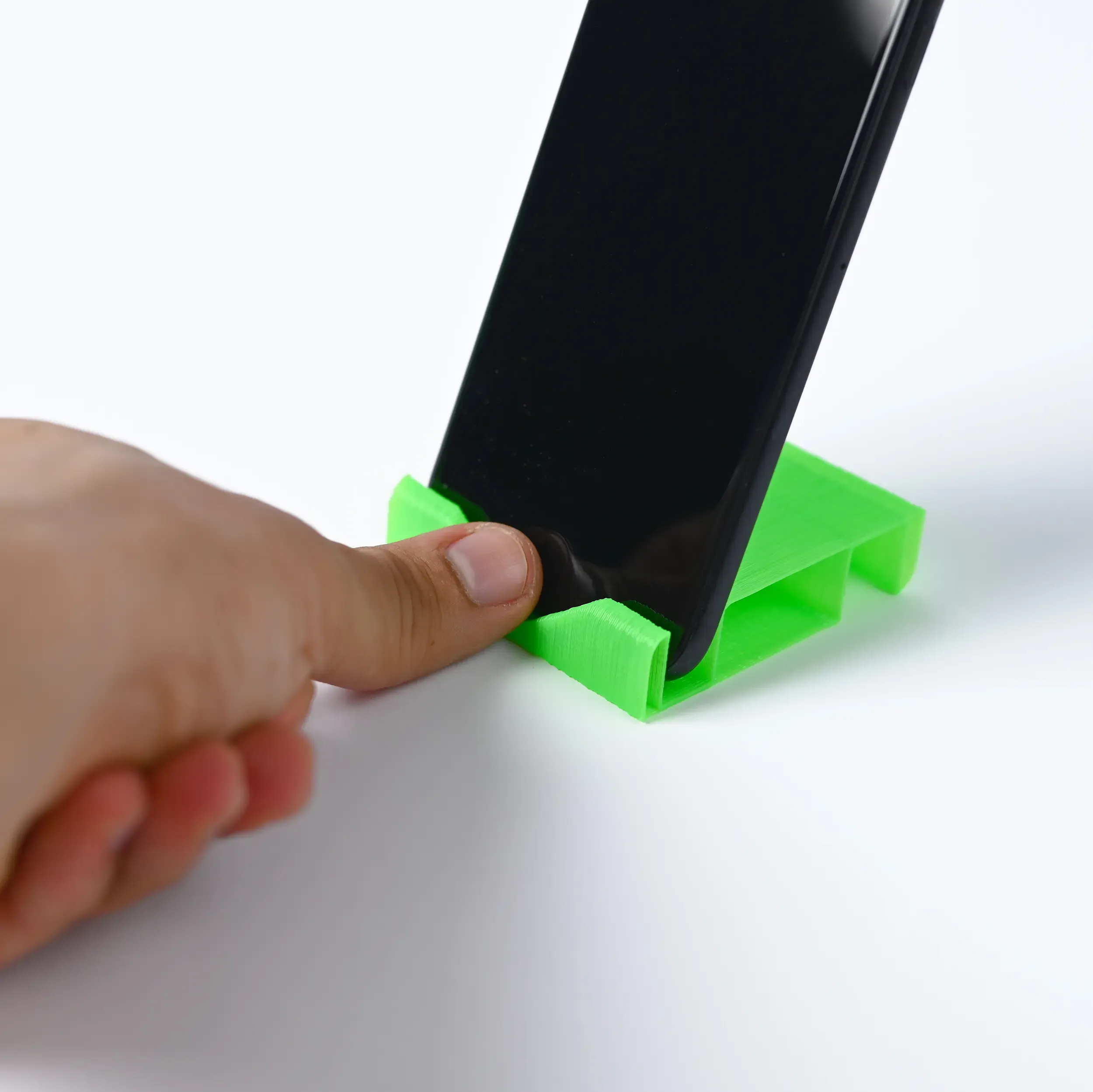 stand for mobile phones (compatible with iphone 13 max)