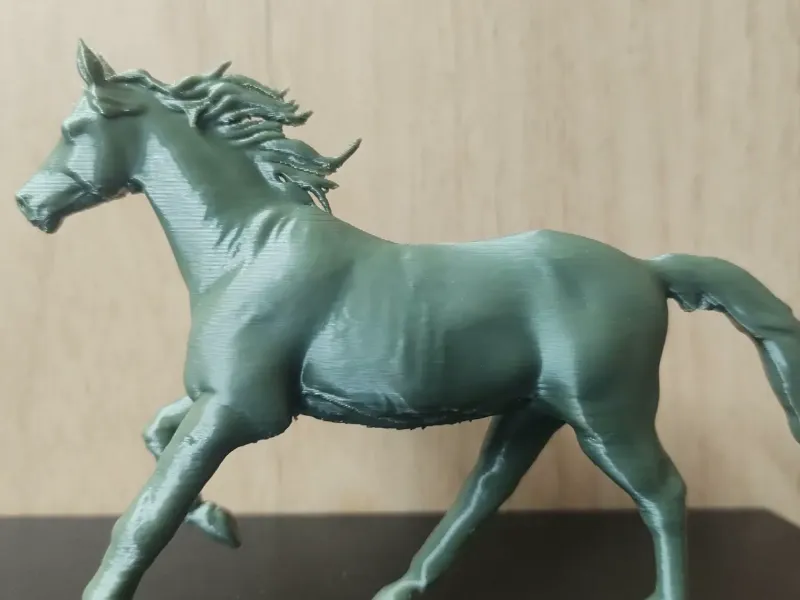 Rustikale Pferdefigur, ausgewachsene Equiden-Figur