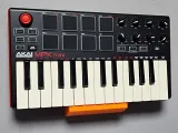 AKAI MPK mini 2 MIDI keyboard wall mount-0