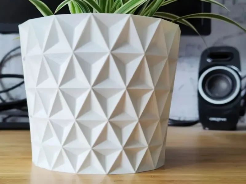 Trad Triangle V shape pot and planter - vase mode REMIX