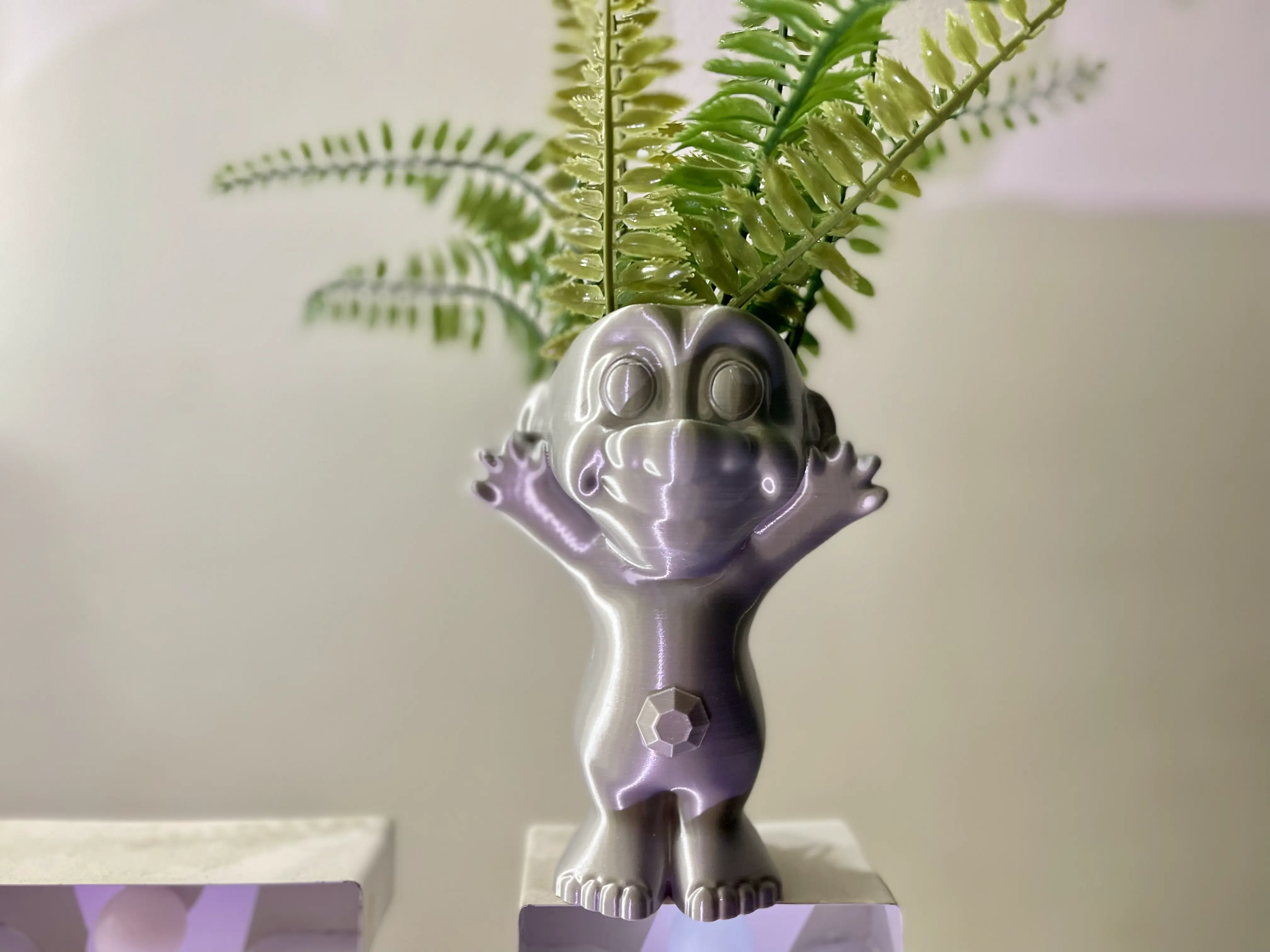 TROLL FLOWER POT-ONE PIECE-NO SUPPORTS-NO RAFTS