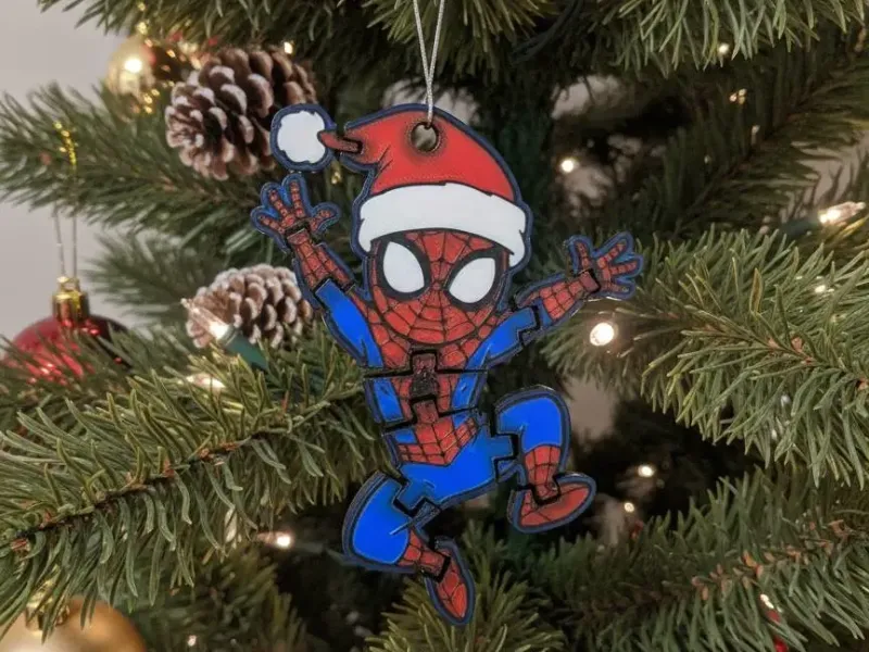 Spider-Man Flexi-Ornament im Weihnachtsmannkostüm für den Weihnachtsbaum