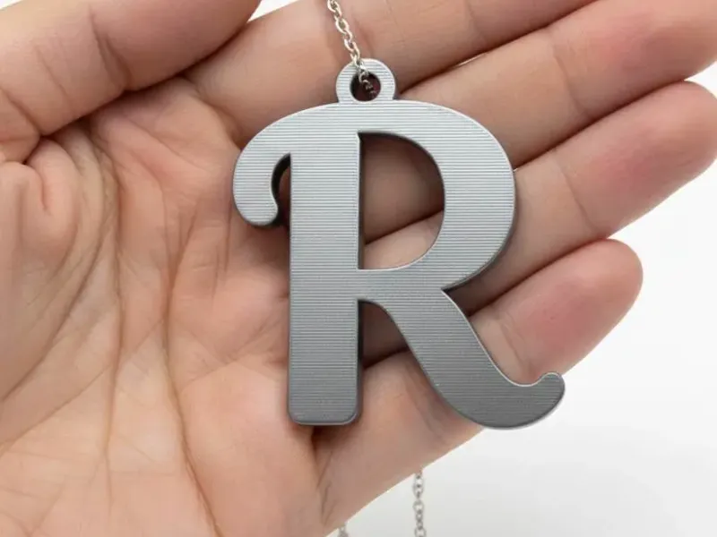 COLGANTE LETRA R
