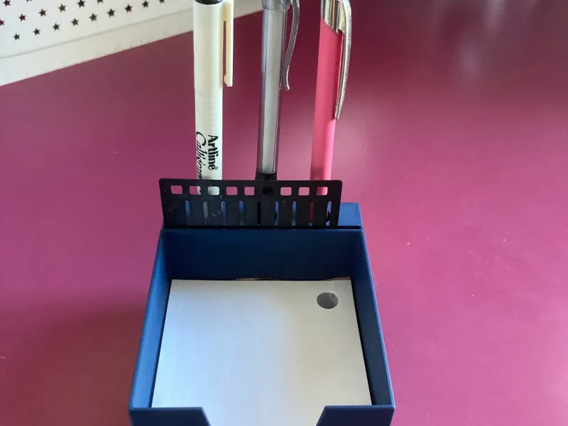 post-it/pen holder