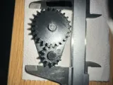 GearBox Fidget v2.0 - spinning gear toy-1