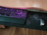 Keyboard tray rail brackets-1
