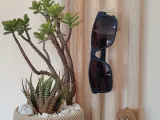 WALL BRACKETS AND KEY HANGER (1 KEY)-1