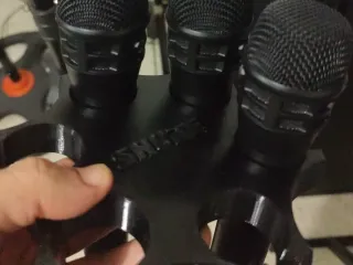 SOPORTE PARA MICROFONOS INALAMBRICOS Y ALAMBRICOS UNIVERSAL
