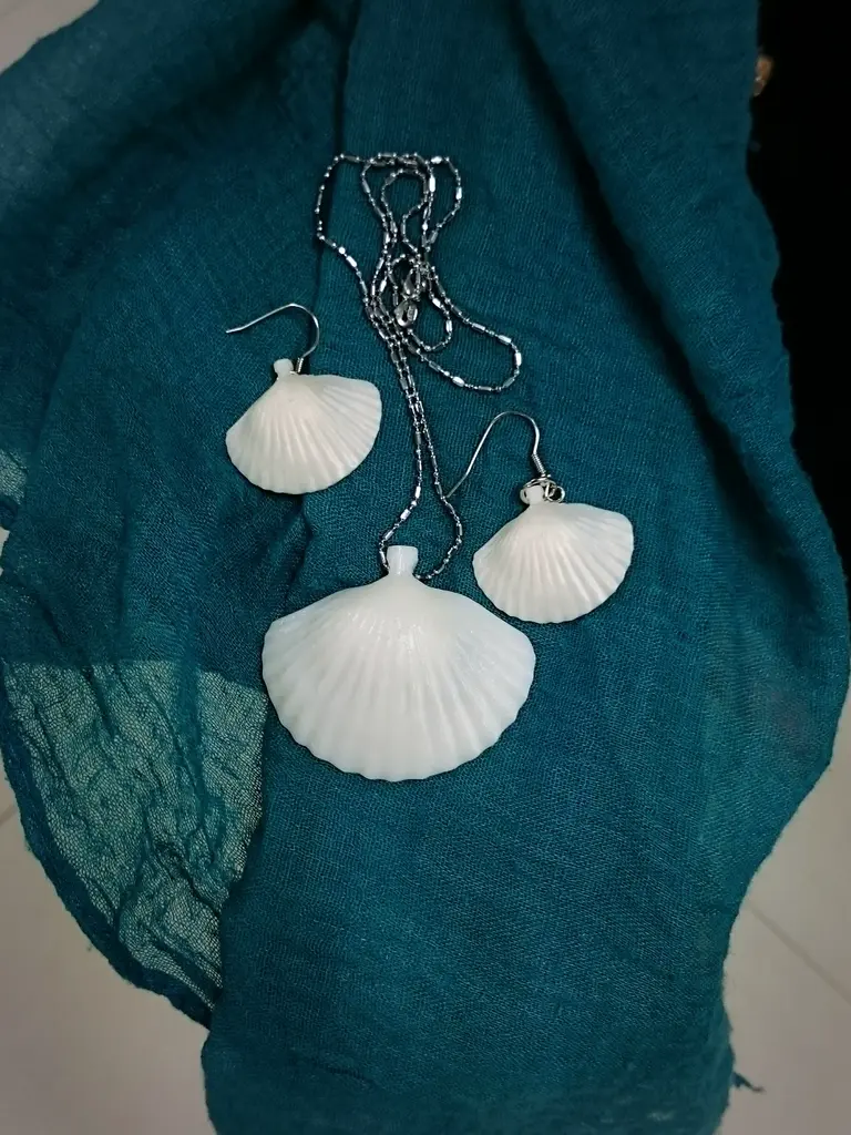 collana di orecchini di conchiglie (filamento di seta)