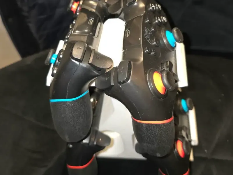 SUPORTE PARA 4 CONTROLES