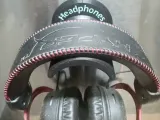 Magnetic Hanger for Headphones-5