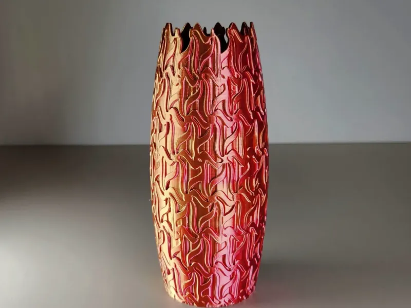 Tessa Vase