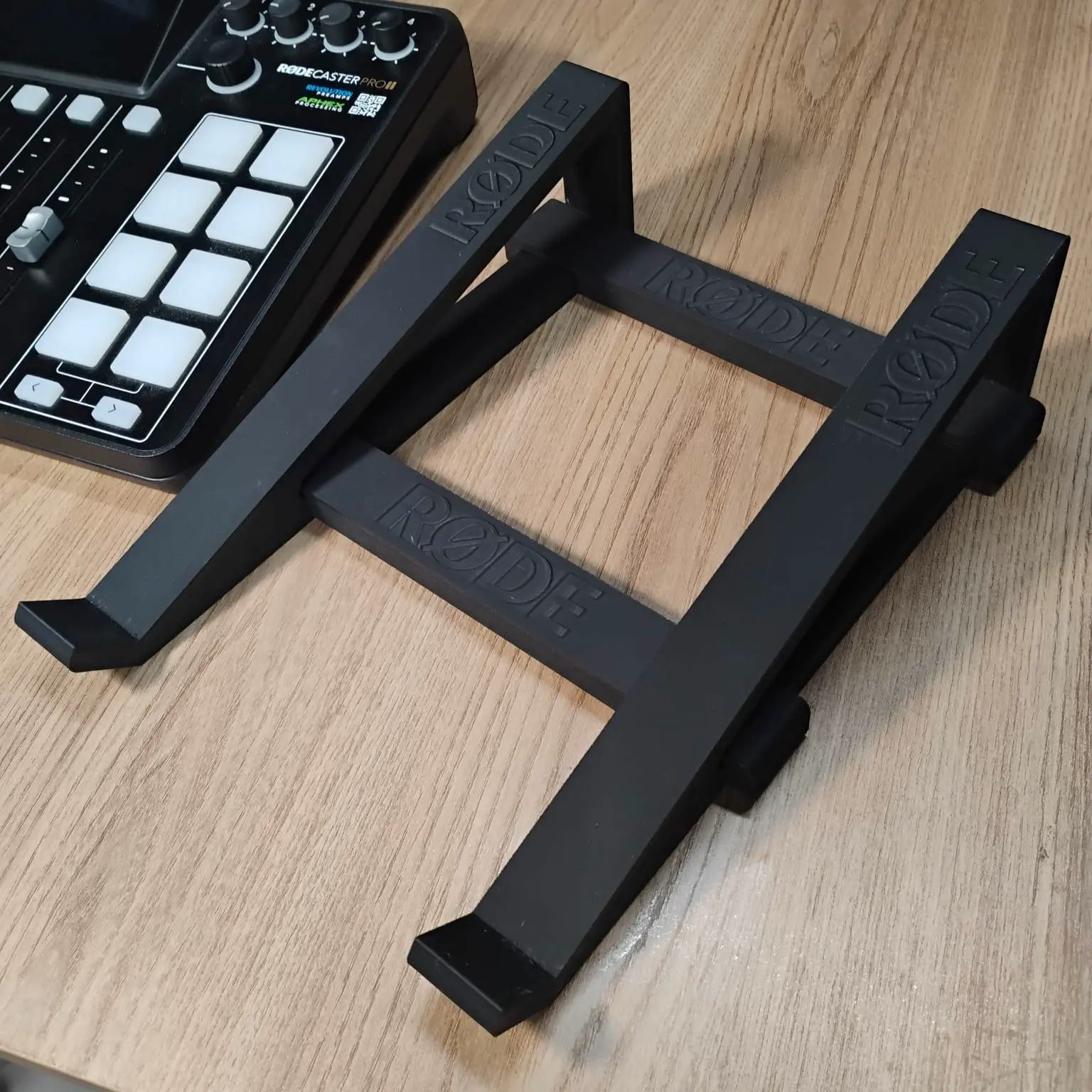 Rodecaster Pro Stand Riser 3D Printer Files | 3MF File | Tilt stand for the Rode Rodecaster Pro 2 ...