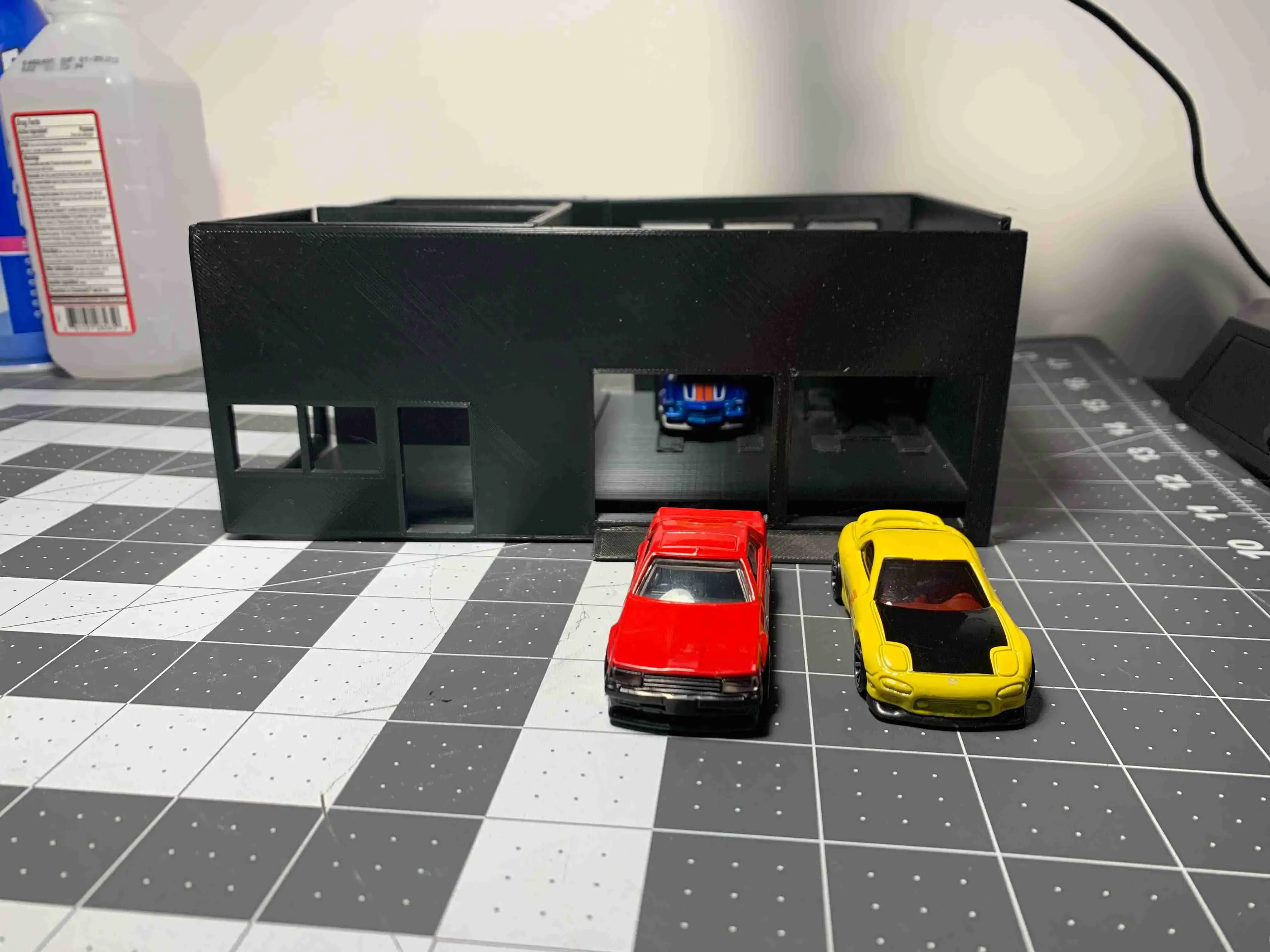 Custom Garage for diorama