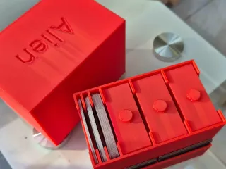 Alien gameboard organizer