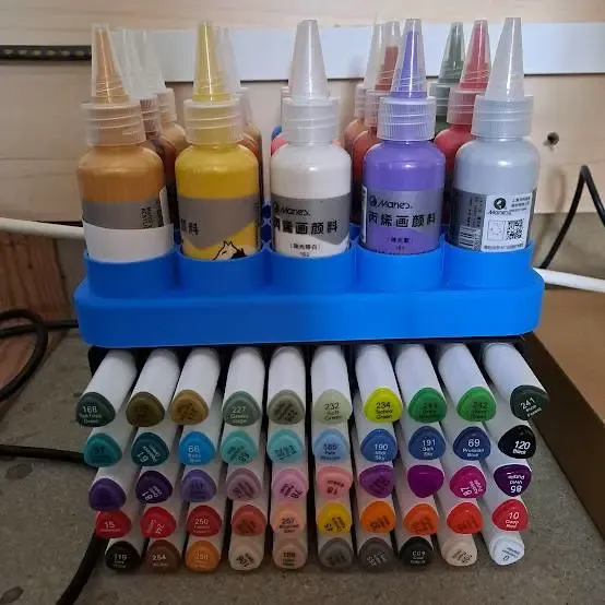 Support pour 15 pots de peinture de 35mm de diamètre