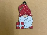 Gnome with gift-1
