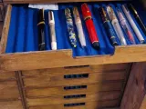 Fountain pen tray for storage or display-2