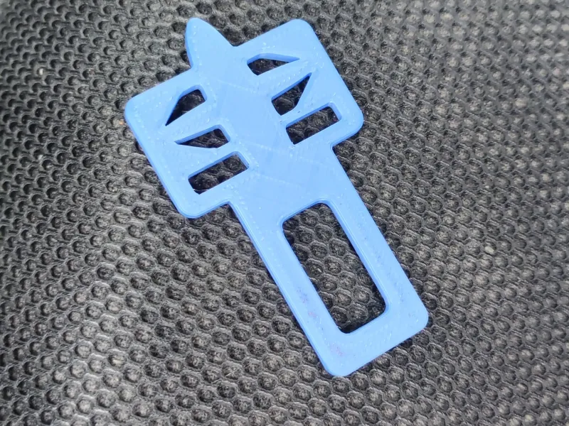 Universal Seat Belt Plug