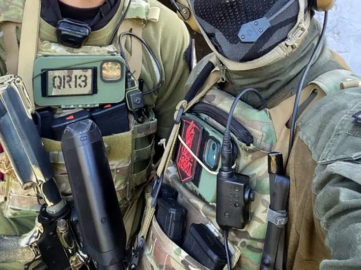 IPHONE 14 PRO MOLLE PHONE ARMOR