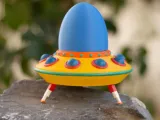 FLYING SAUCER WITH ALIEN-6
