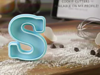 letra S cookie cutter