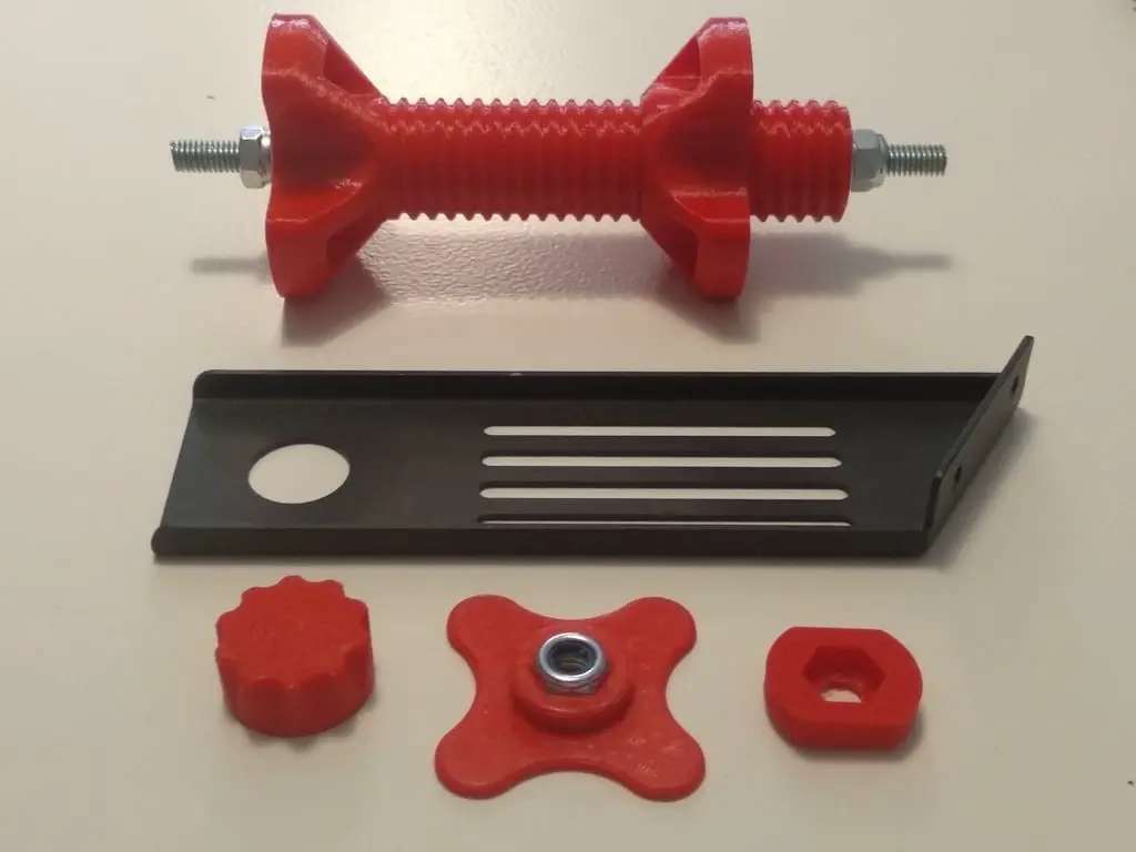 Universal spool holder