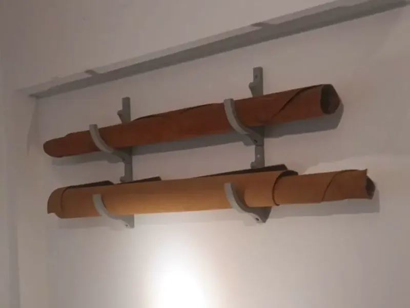 Hide Leather roll holder