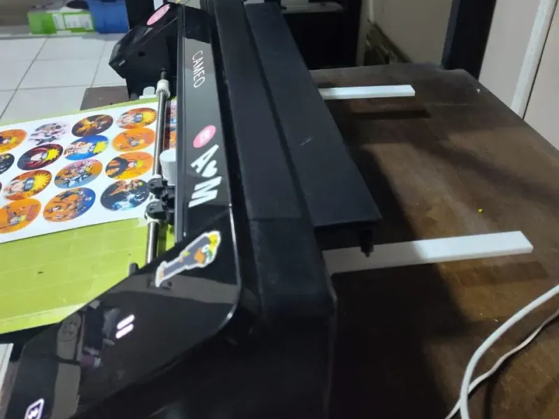 soporte trasero para plotter cameo 4
