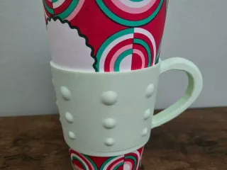 Cup Handler