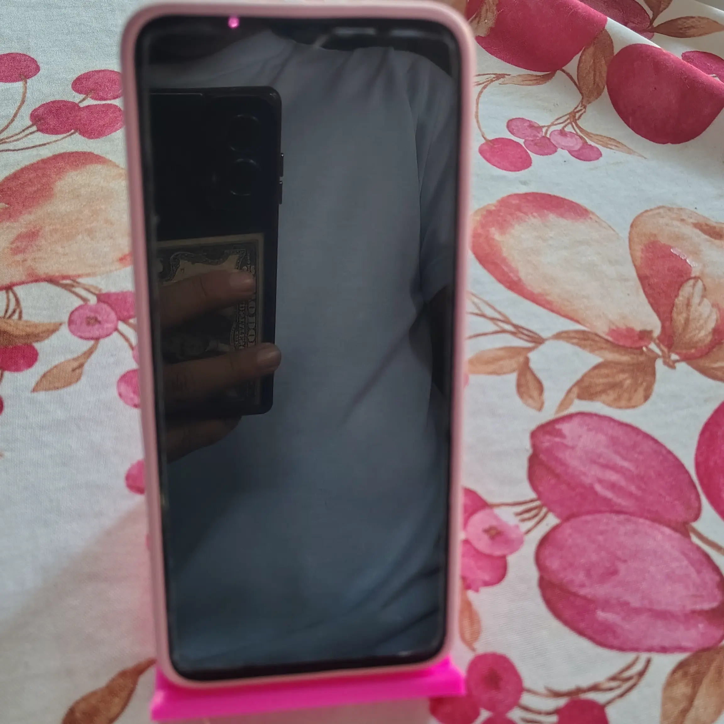cell phone holder for women
