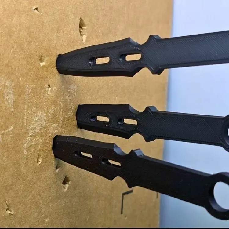 Knife Throw