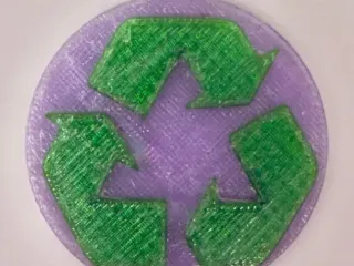 Recycle logo keychain