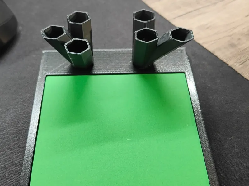 Stifthalter mit Design-Papierblock