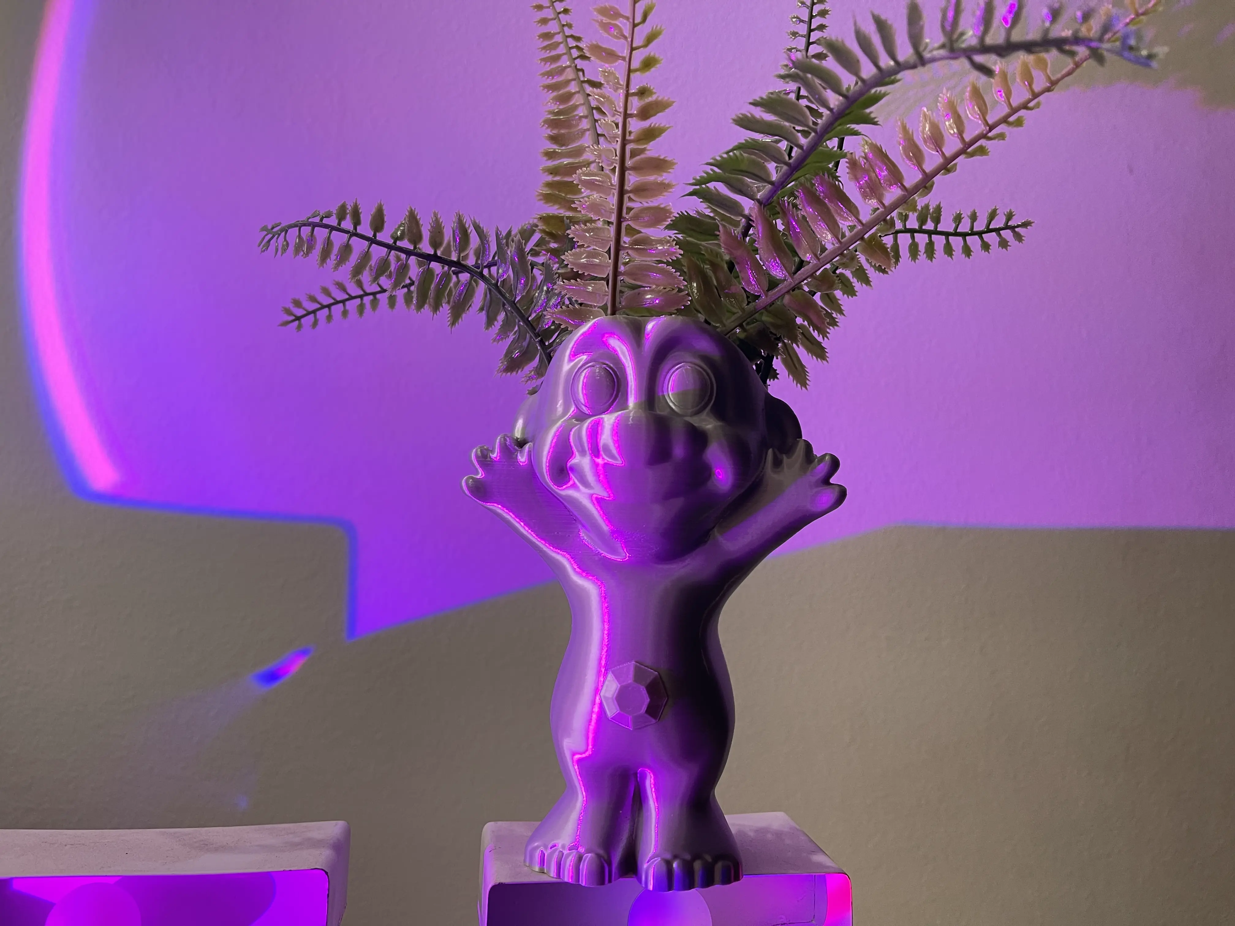 TROLL FLOWER POT-ONE PIECE-NO SUPPORTS-NO RAFTS