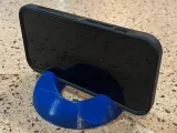 Donut phone stand-5