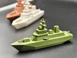 可以浮在水上的军舰，无需支撑-1