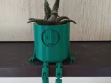 planter with multiple faces-3