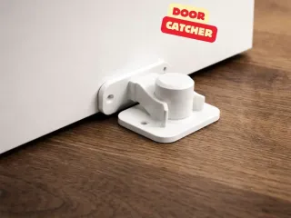 DOOR CATCHER