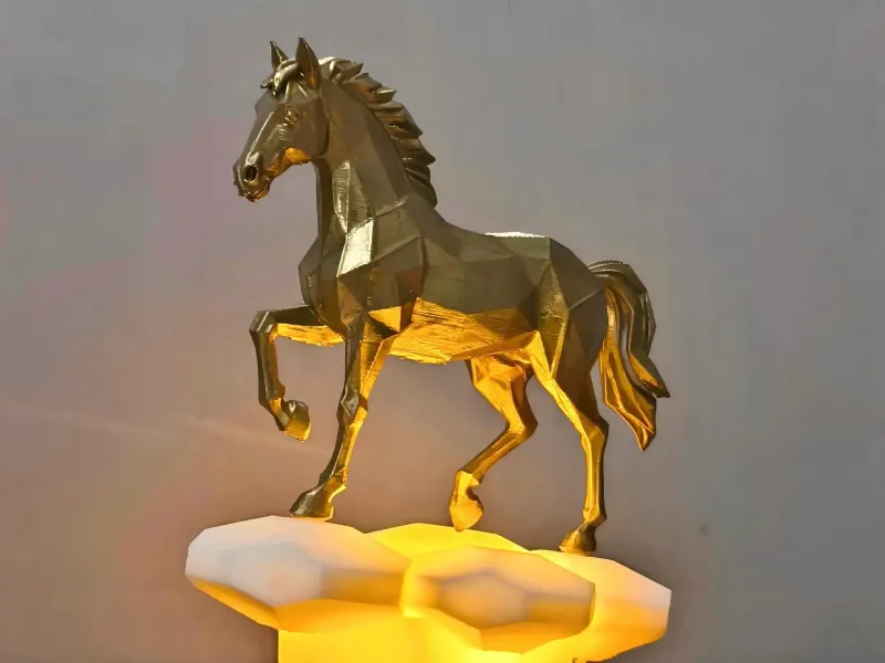 Golden Steed Treading Clouds–Geometric Sculpture Lamp