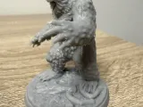 Owlbear statue-2