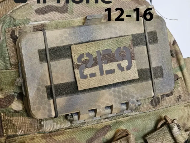 スマホ MOLLE ケースホルダー (iPhone 12-16) ネジ不要 サポート不要