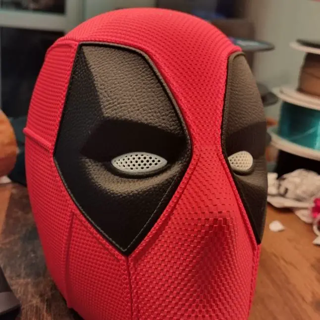 deadpool magnet mask