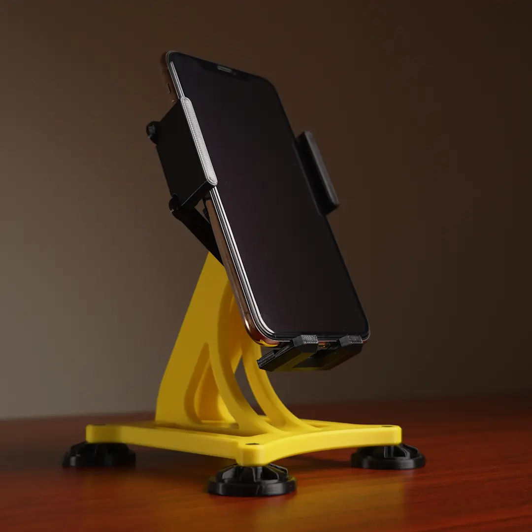 Minimalist Industrial Mechanical Mobile Phone Stand